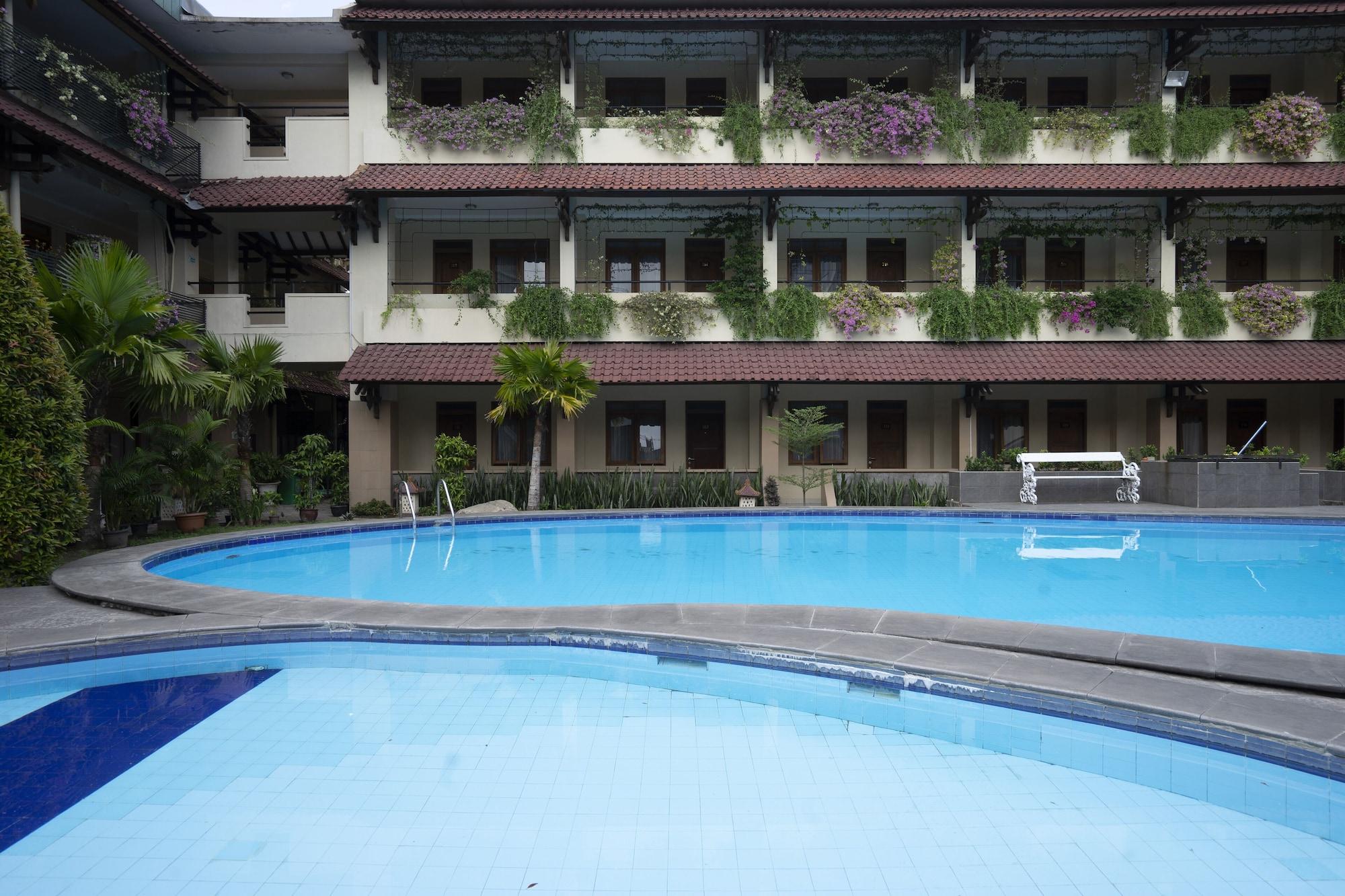 Cakra Kembang Hotel Kejayan Luaran gambar