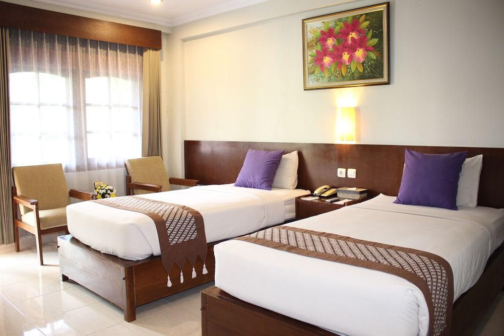 Cakra Kembang Hotel Kejayan Luaran gambar