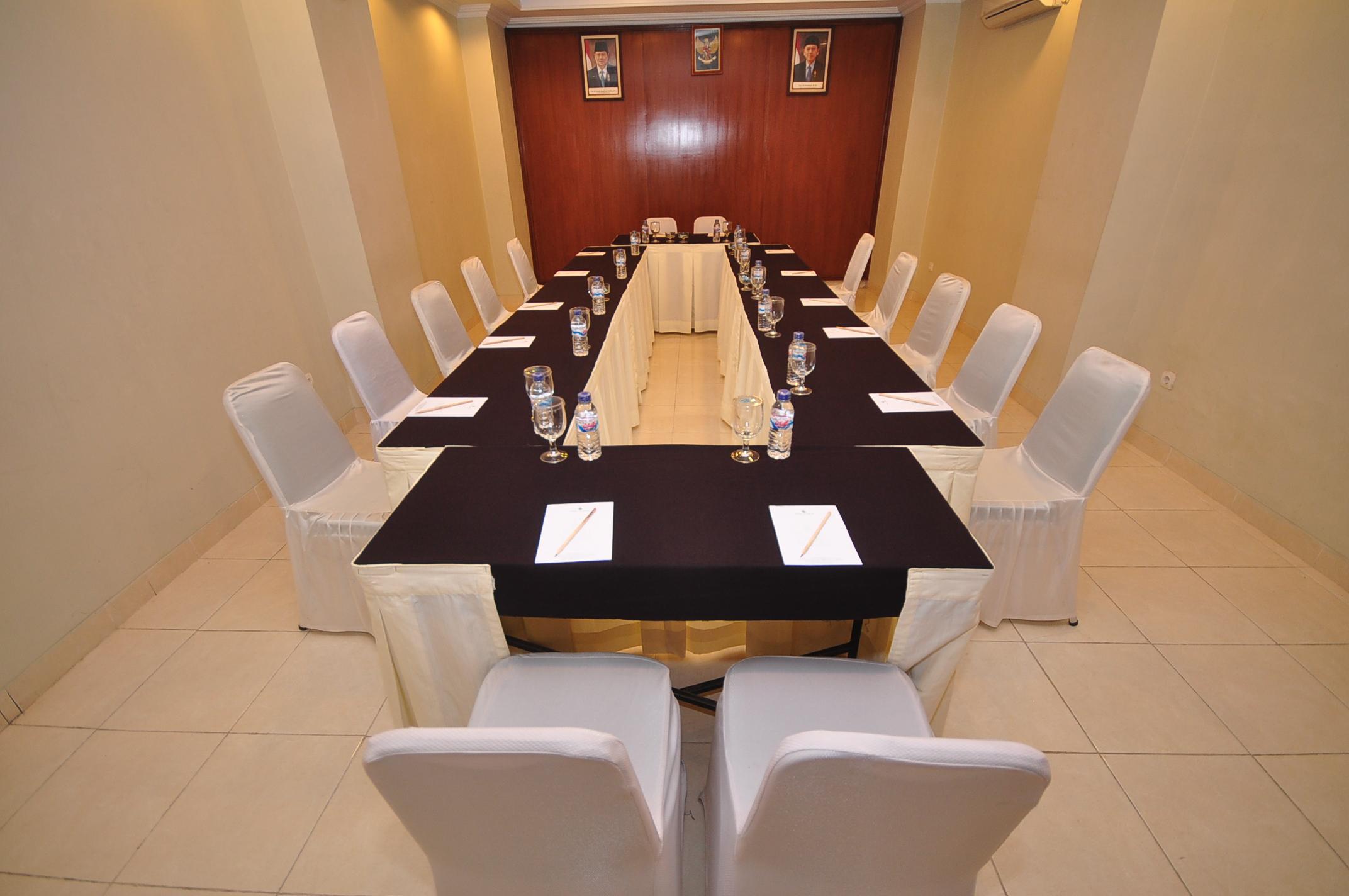 Cakra Kembang Hotel Kejayan Luaran gambar