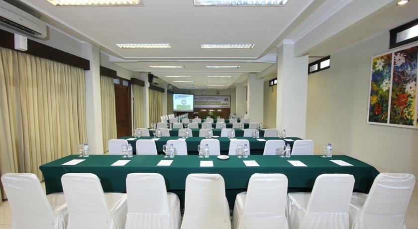 Cakra Kembang Hotel Kejayan Luaran gambar